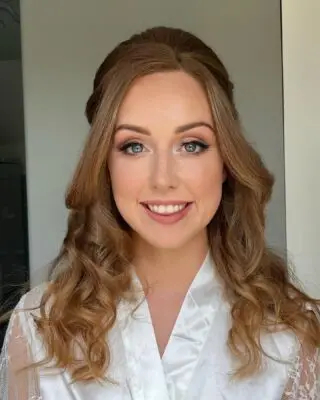 Stunning Stephanie whose wedding was Monday at @newlandhall . I had such a laugh with her and her bridesmaids. We checked the weather app a lot!!! ☔️☀️🌤🌦.
#bridalmakeup #bridalmakeupartist #bridalmua #weddingmakeup #weddingmakeupartist #weddingmua #bridalhair #bridalhairstyle #bridalhairstyles #bridalstylist #weddinghair #weddinghairstyle #weddinghairstylist #essexwedding #essexbride #newlandhall #newlandhallwedding #essexweddingmakeup #essexweddingmakeupartist #essexweddingmua